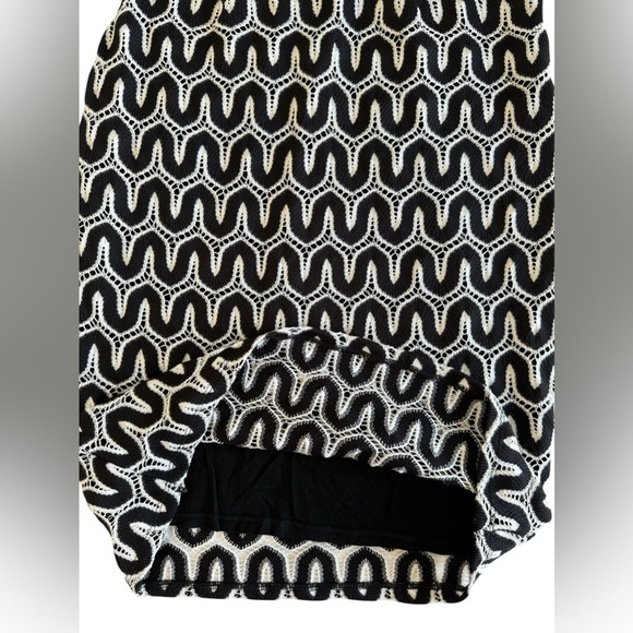 Banana Republic Black & White Geometric Lace Overlay Sheath Dress Sz 0 Sleeveles - Picture 10 of 10